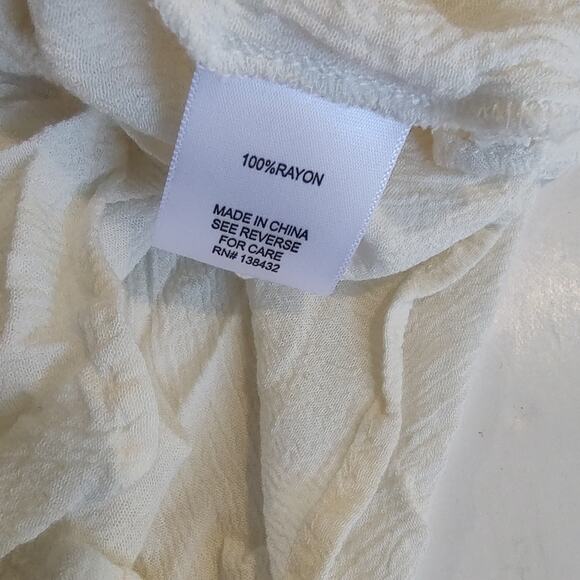 ModCloth ‘Flowy Moment’ White Semi Sheer Buttoned Short Sleeve Blouse Size Small - Picture 2 of 8